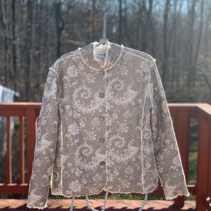 CHICO’S EMBROIDERED TAPESTRY BUTTON DOWN JACKET